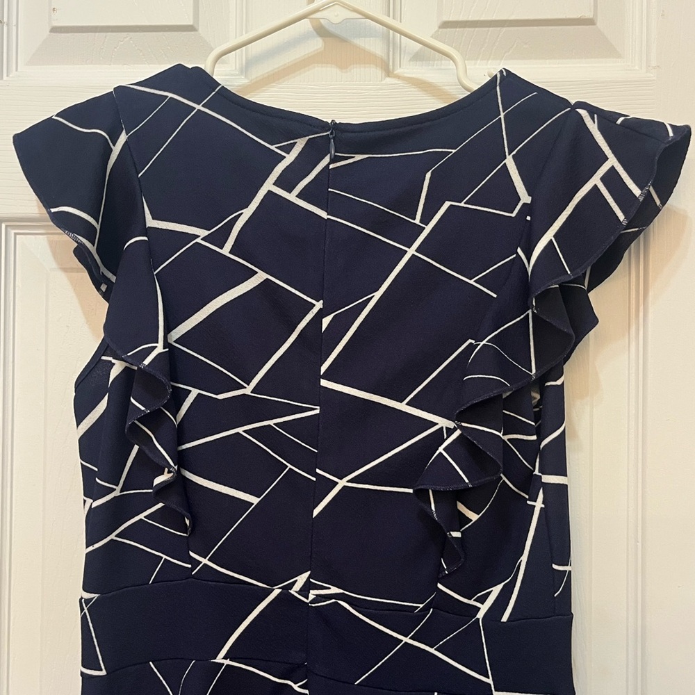 NEW without tags geometric dress - medium - Picture 4 of 8